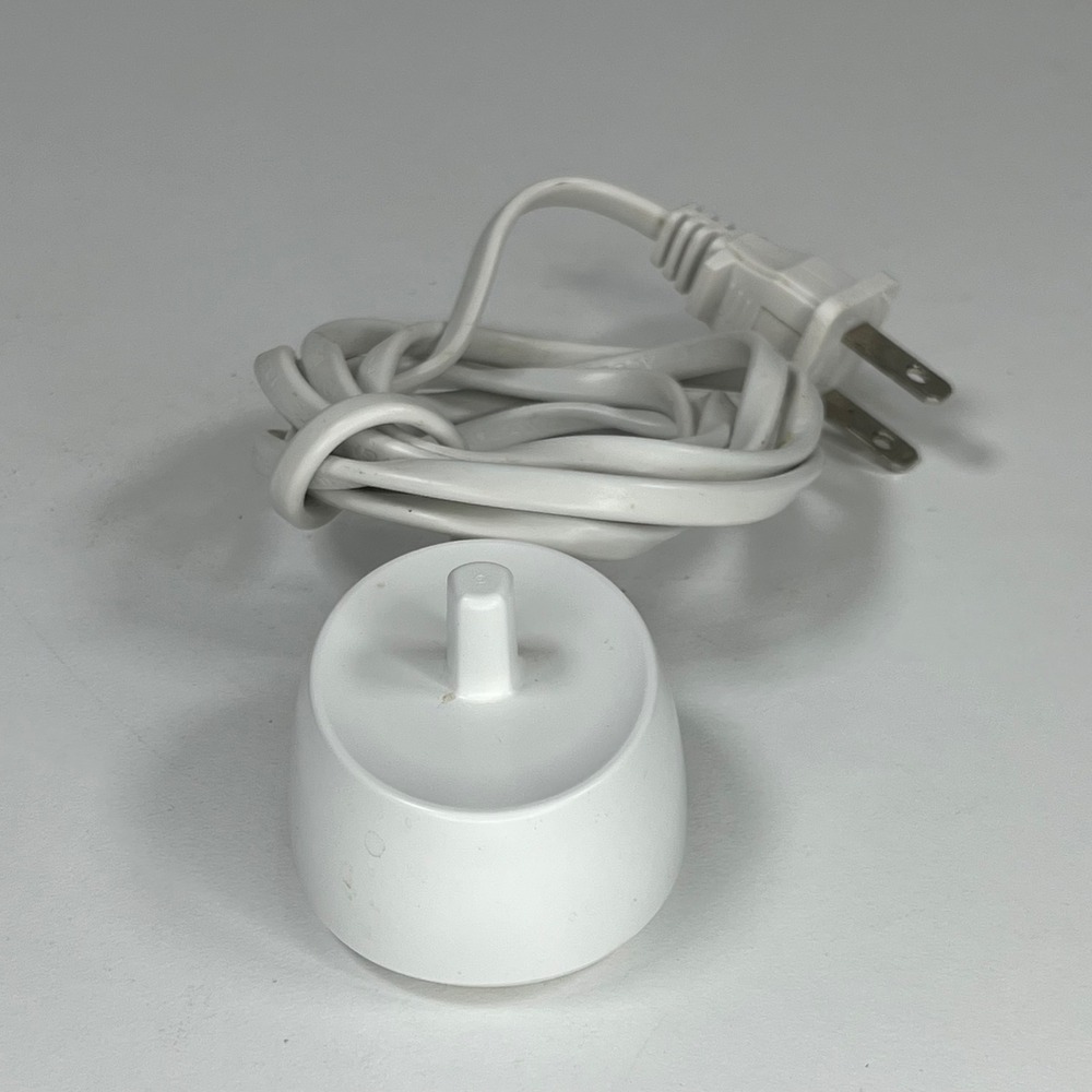 Braun Oral-B‎ Electric Toothbrush Charger Base Type 3757 White 110-130V IP67